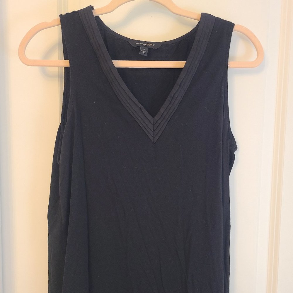 Banana Republic Black Sleeveless Top